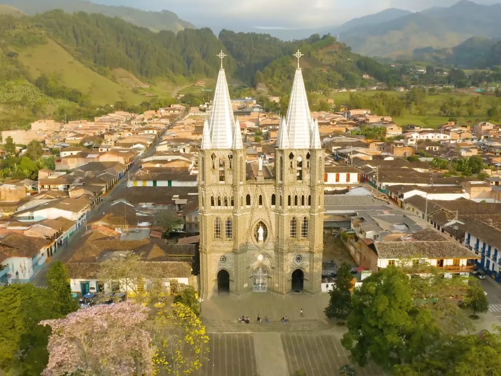 catolic church in colombia